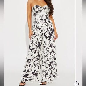 Fashion nova floral romper